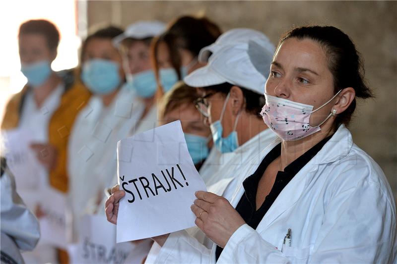 Zadar: U štrajku dio djelatnika Agencije za studentski standard