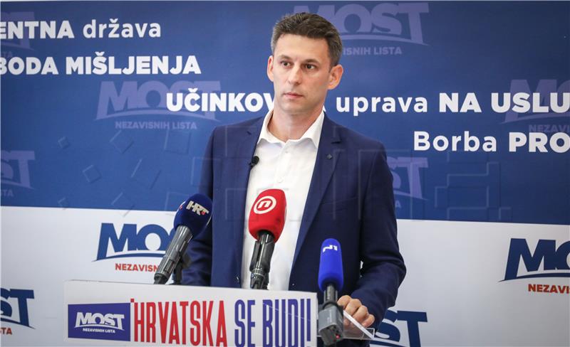 Konferencija za medije Mosta nezavisnih lista na temu ovrha