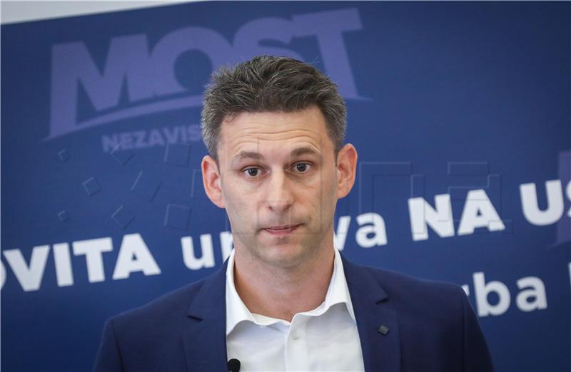 Konferencija za medije Mosta nezavisnih lista na temu ovrha