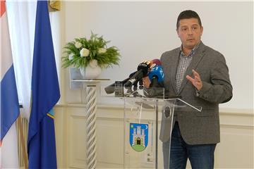 Konferencija za medije Tomislava Stojaka