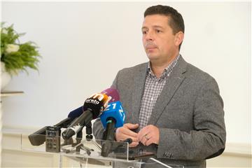 Konferencija za medije Tomislava Stojaka