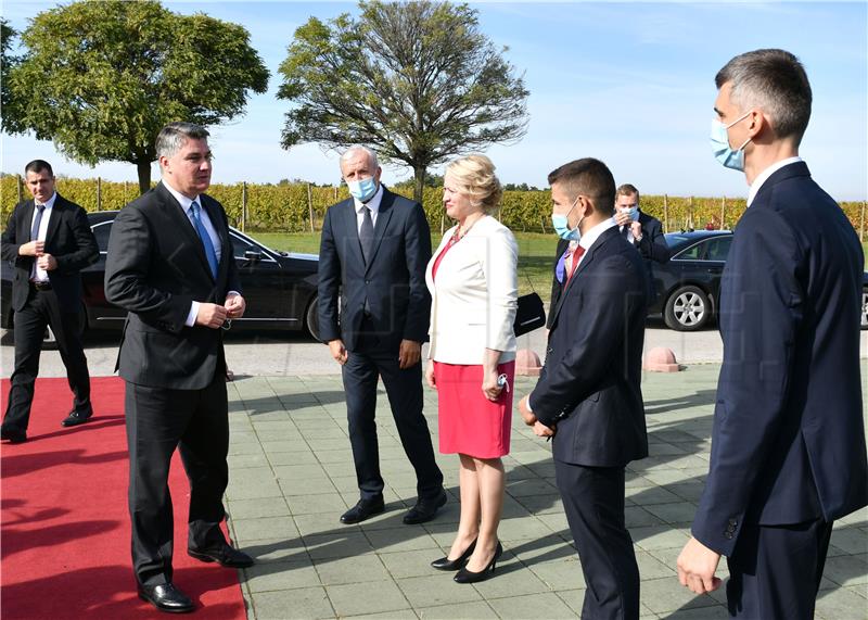 Milanović sudjelovao na svečanoj sjednici Gradskog vijeća Grada Iloka