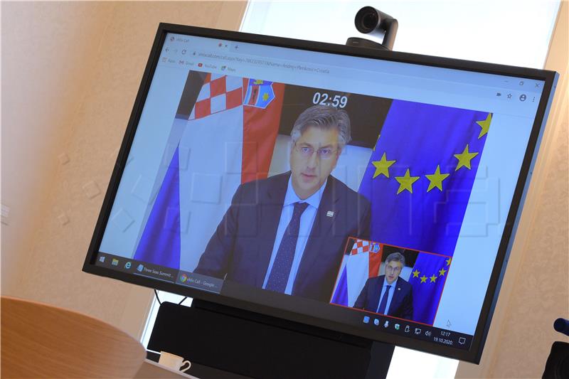 Plenković: Članice trebaju doprinijeti ciljevima Dunavske strategije unatoč covidu-19