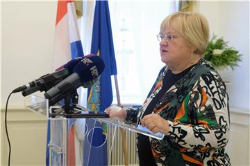 Konferencija za medije Anke Mrak-Taritaš