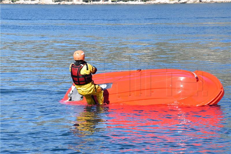 Dubrovnik: Predstavljeno plovilo za spašavanje na moru "Rescue Runner"