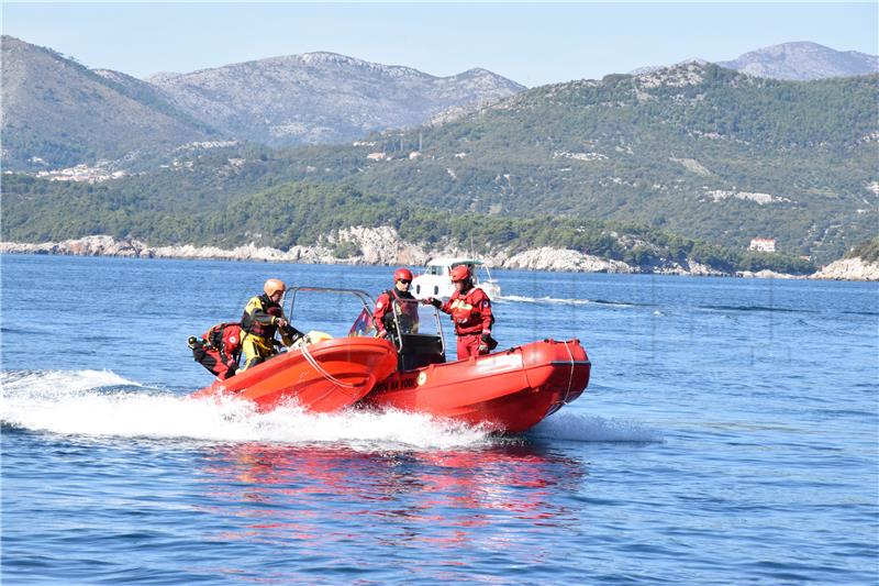 Dubrovnik: Predstavljeno plovilo za spašavanje na moru "Rescue Runner"