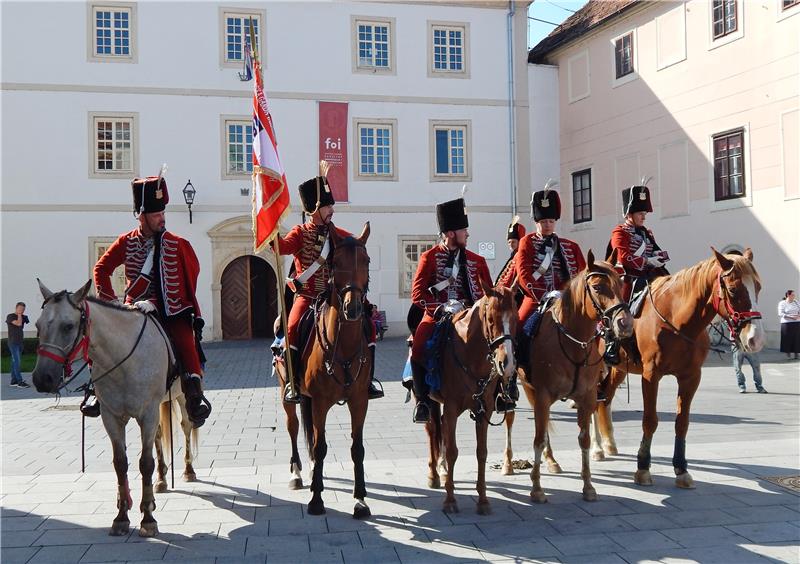 Varaždinski husari moraju Varaždinskoj županiji vratiti odore i opremu 
