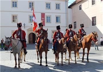 Varaždinski husari moraju Varaždinskoj županiji vratiti odore i opremu 