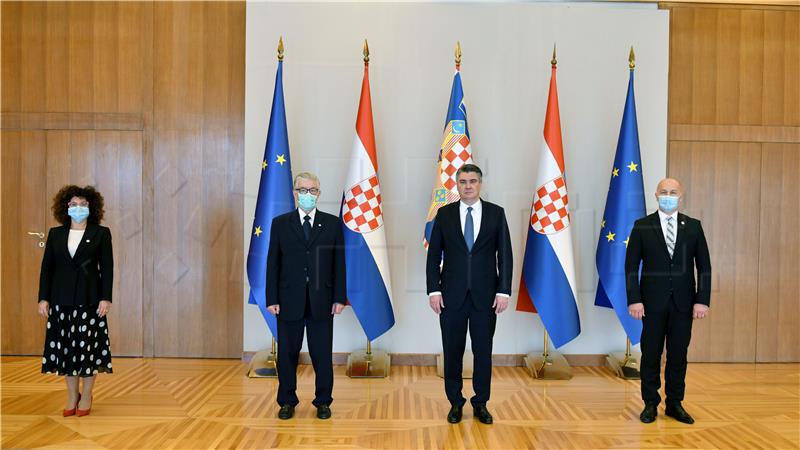 Predsjednik Milanović primio predstavnike Hrvatskog Crvenog križa