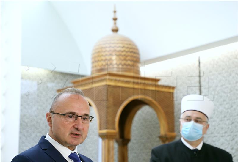 Ministar Grlić Radman razgovarao s muftijom Azizom ef. Hasanovićem