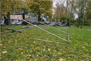 MORH: Hrvatska vojska postavlja šatore ispred Medicinskog fakulteta u Zagrebu