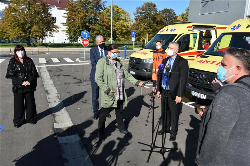 Župan Galić predao nova vozila Hitne pomoći Zavodu za Hitnu medicinu