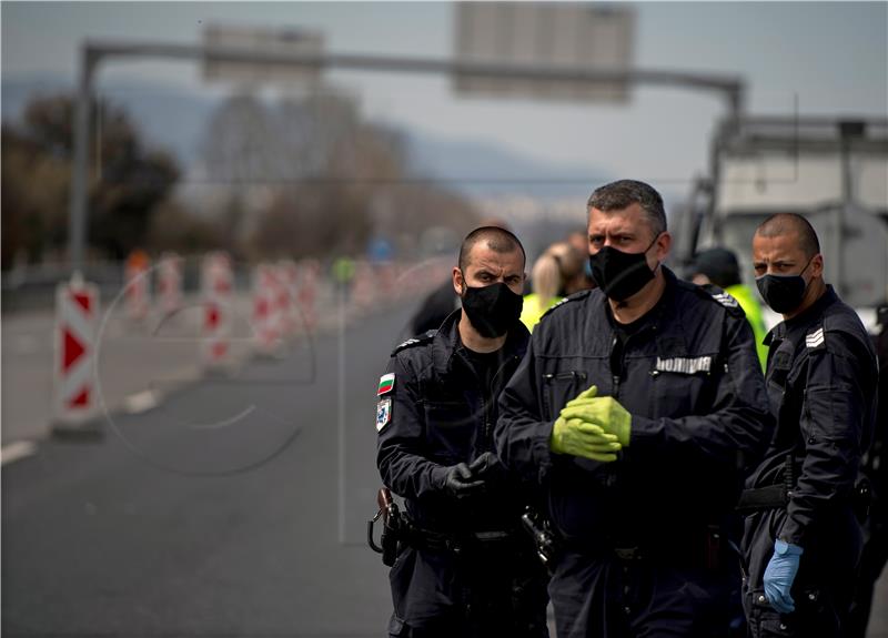 U Bugarskoj policijska vozila zamijenila hitnu medicinsku pomoć