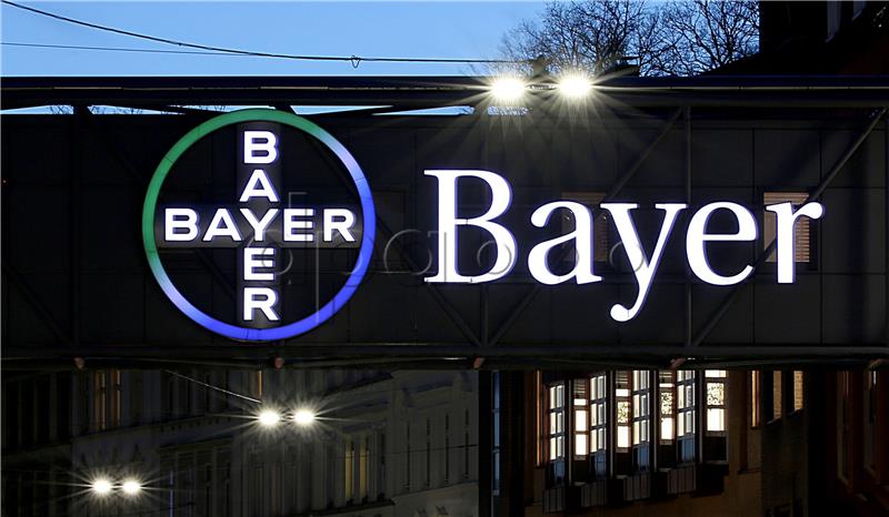 Bayer zaključio treće tromjesečje s gubitkom od 9,4 mlrd eura