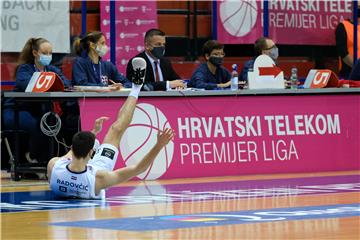 Utakmica 8. kola prvenstva Hrvatske za košarkaše Cibona - Sonik Puntamika