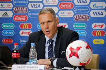 Van Basten: Gležanj me mučio cijelu karijeru, trebao sam ranije u mirovinu