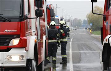 U Sesvetama lokaliziran požar