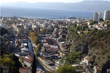 Rijeka: Pogled na Grad Rijeku sa Trsatske gradine