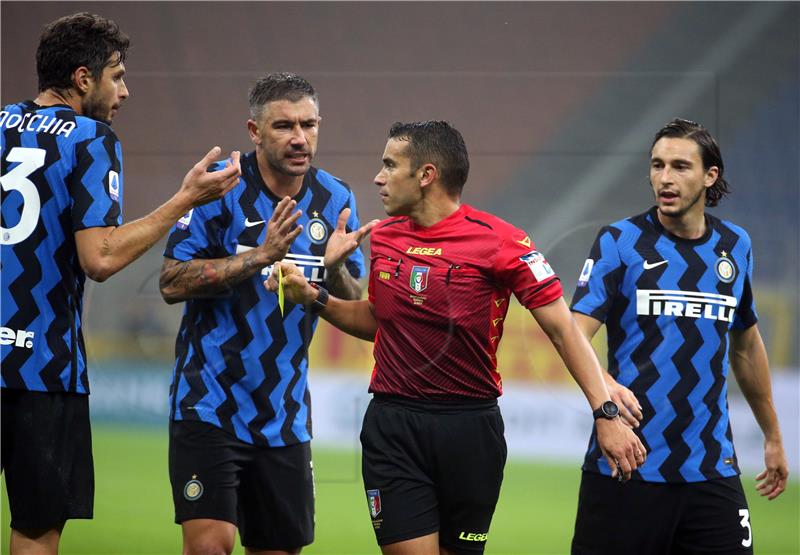 Inter: Nakon Brozovića, na koronavirus pozitivan i Kolarov