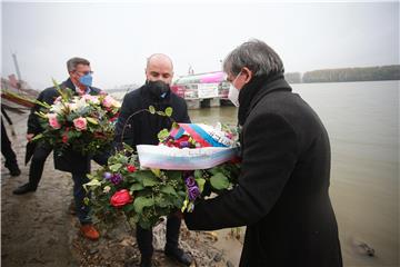 SNV u Vukovaru položio vijenac na obali Dunava