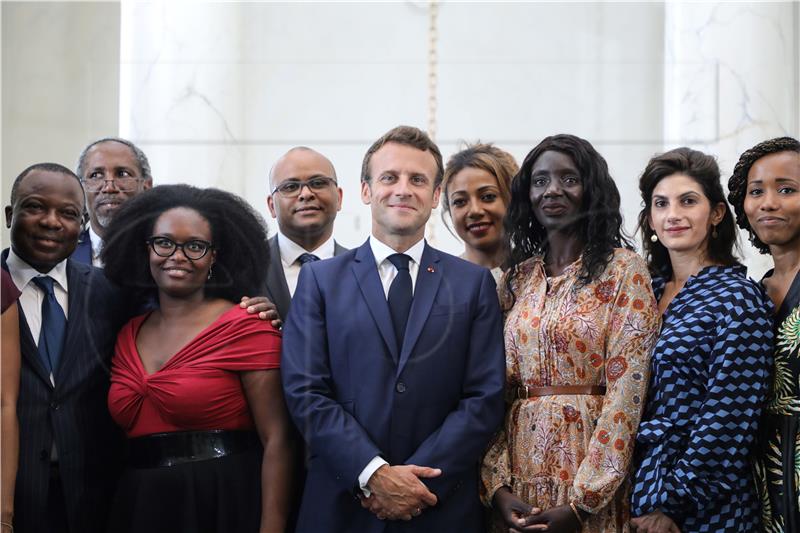 Macron se zauzima za "ravnopravan odnos" Francuske i Afrike