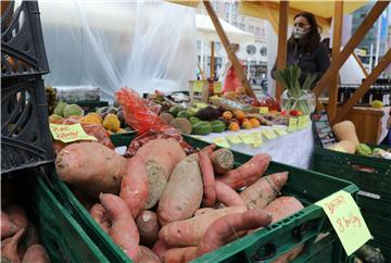 Croats urged to buy locally grown and made products during December