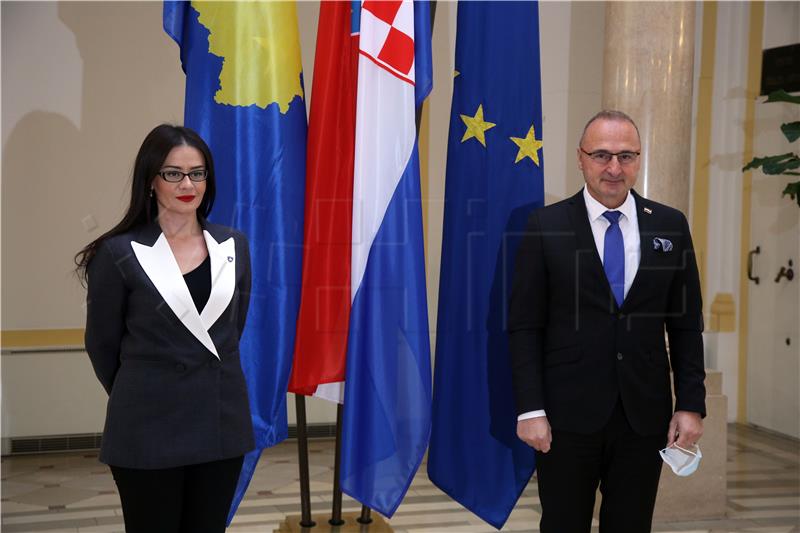 Gordan Grlić Radman s ministricom vanjskih poslova Republike Kosovo 