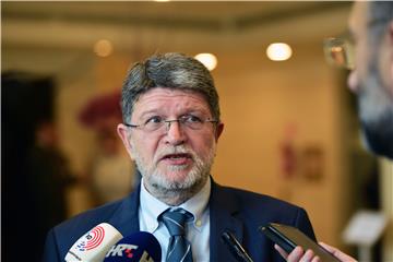 Picula pokrenuo natječaj "Kidalicu lažnih vijesti" za srednjoškolce i studente