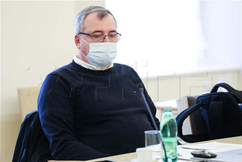 Chief epidemiologist says fine for not wearing mask should be €100-200