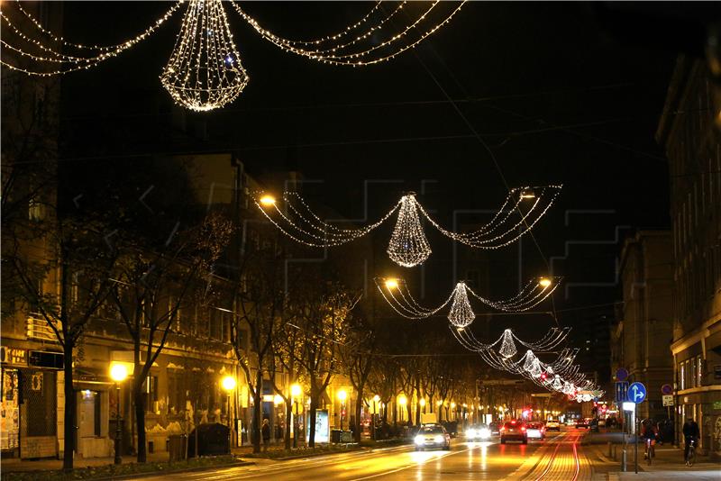 Adventska rasvjeta u Zagrebu