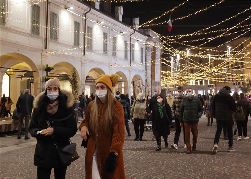 ITALY ADVENT SHOPPING CORONAVIRUS PANDEMIC