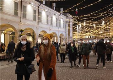 ITALY ADVENT SHOPPING CORONAVIRUS PANDEMIC