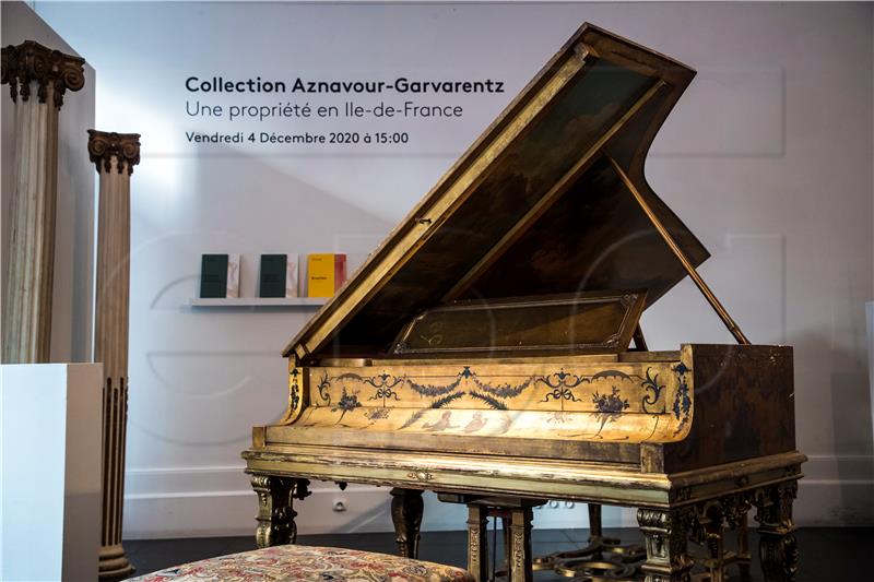 FRANCE ART AZNAVOUR AUCTION