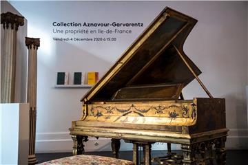 FRANCE ART AZNAVOUR AUCTION