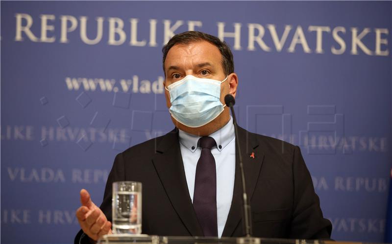 Minister says 2,900 new cases in Croatia, record 75 deaths