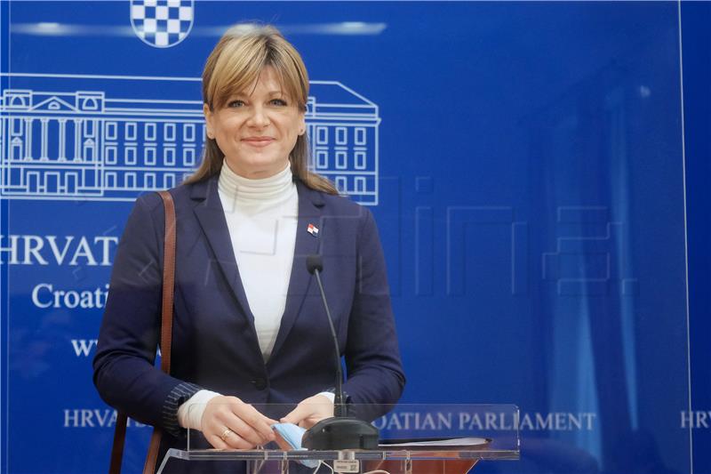 Konferencija za medije zastupnice Karoline Vidović Krišto