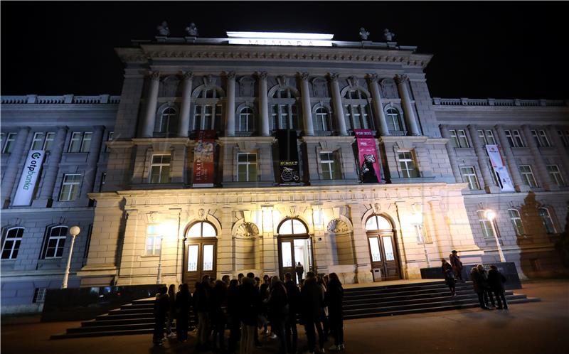 Izložba "Tradicija i suvremenost" postavljena u virtualnom okruženju