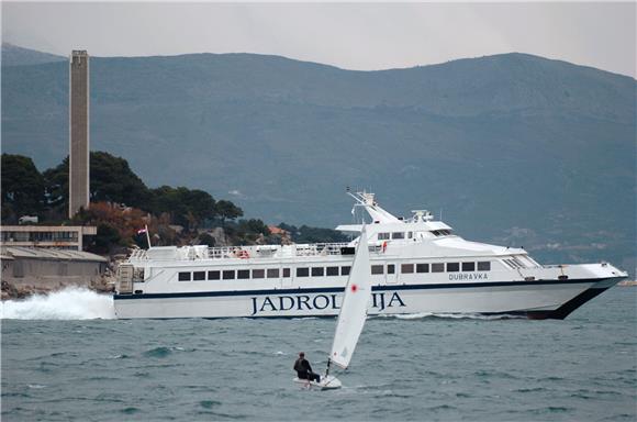 U prekidu sve katamaranske linije koje povezuju Split s otocima