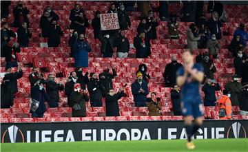 Nakon devet mjeseci navijači su se vratili na stadion Emirates