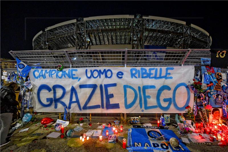 Napuljski San Paolo postao "Stadion Diego Armando Maradona"