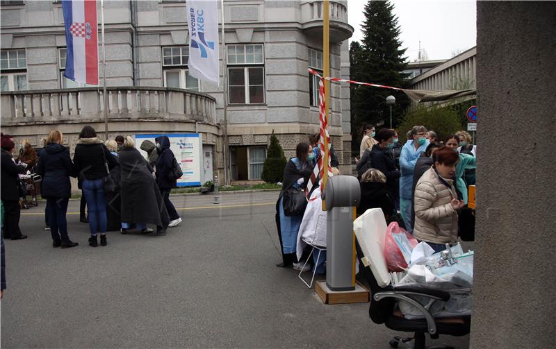 Zagreb hospital wins medical Oscar for care of premature babies during earthquake