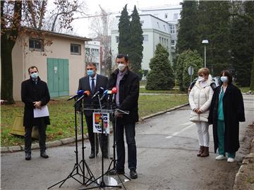 U Opću bolnicu Varaždin na ispomoć stiglo devetero liječnika