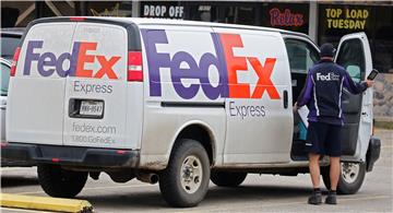 (FILE) USA ECONOMY FEDEX