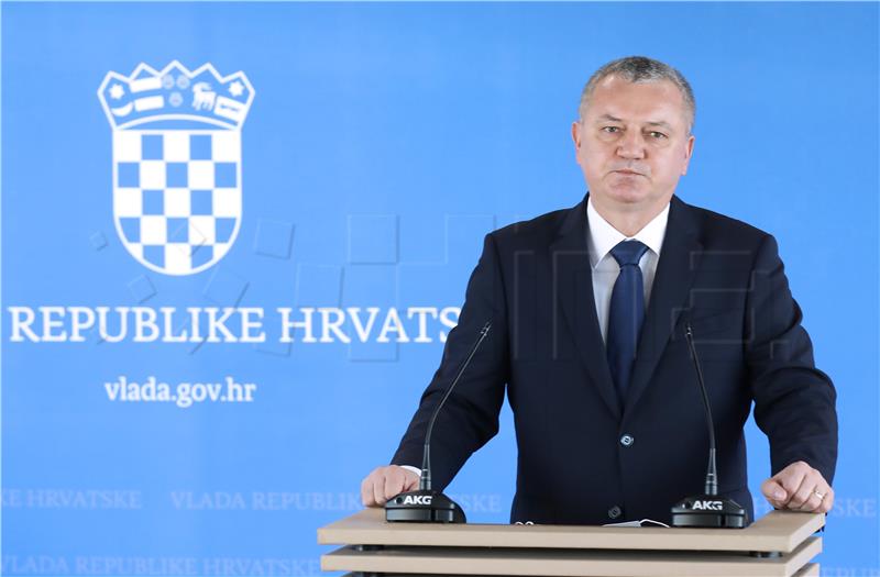 Minister Horvat promises reconstruction of all 16 flooded houses in Kokorici