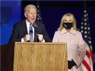 Joe Biden će se u ponedjeljak cijepiti protiv covida-19