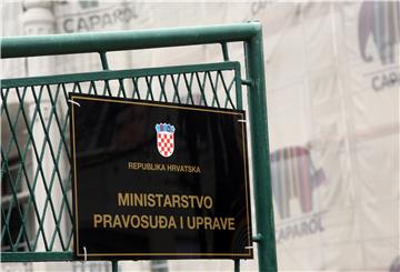 Milinović predao dokumentaciju za registraciju nove političke stranke LIPO