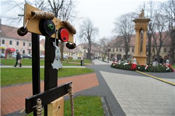 Vinkovci: Postavljena izložba lutaka