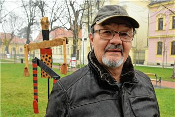 Vinkovci: Postavljena izložba lutaka