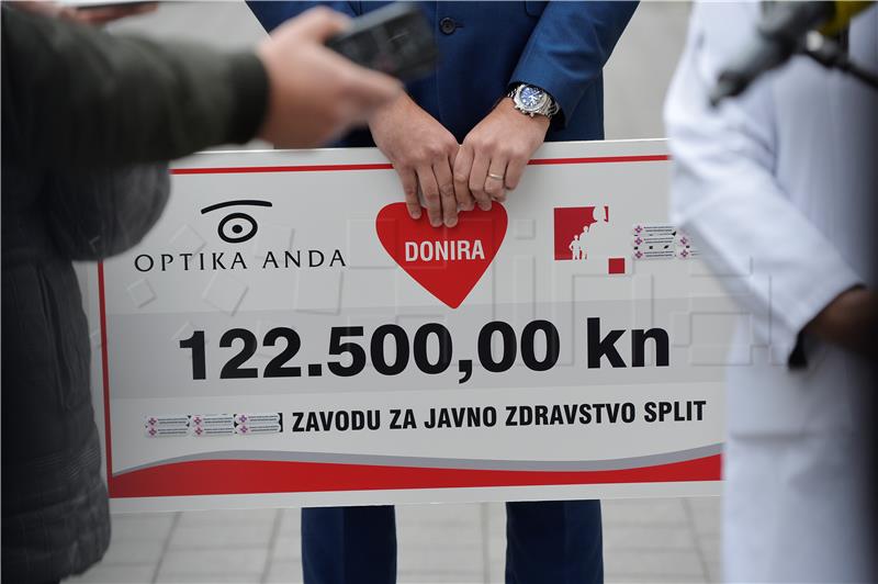 Optika Anda poklonila hladnjak za čuvanje cjepiva