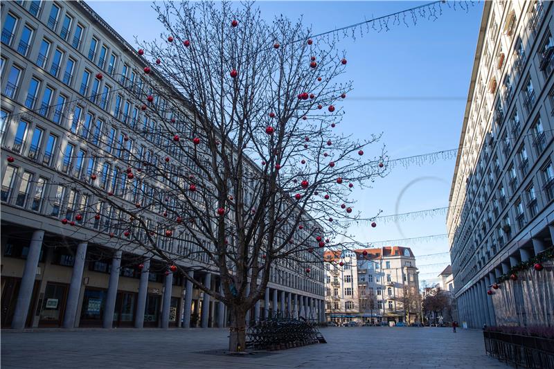 U Njemačkoj rekordni dnevni broj umrlih od covida tjedan nakon zatvaranja